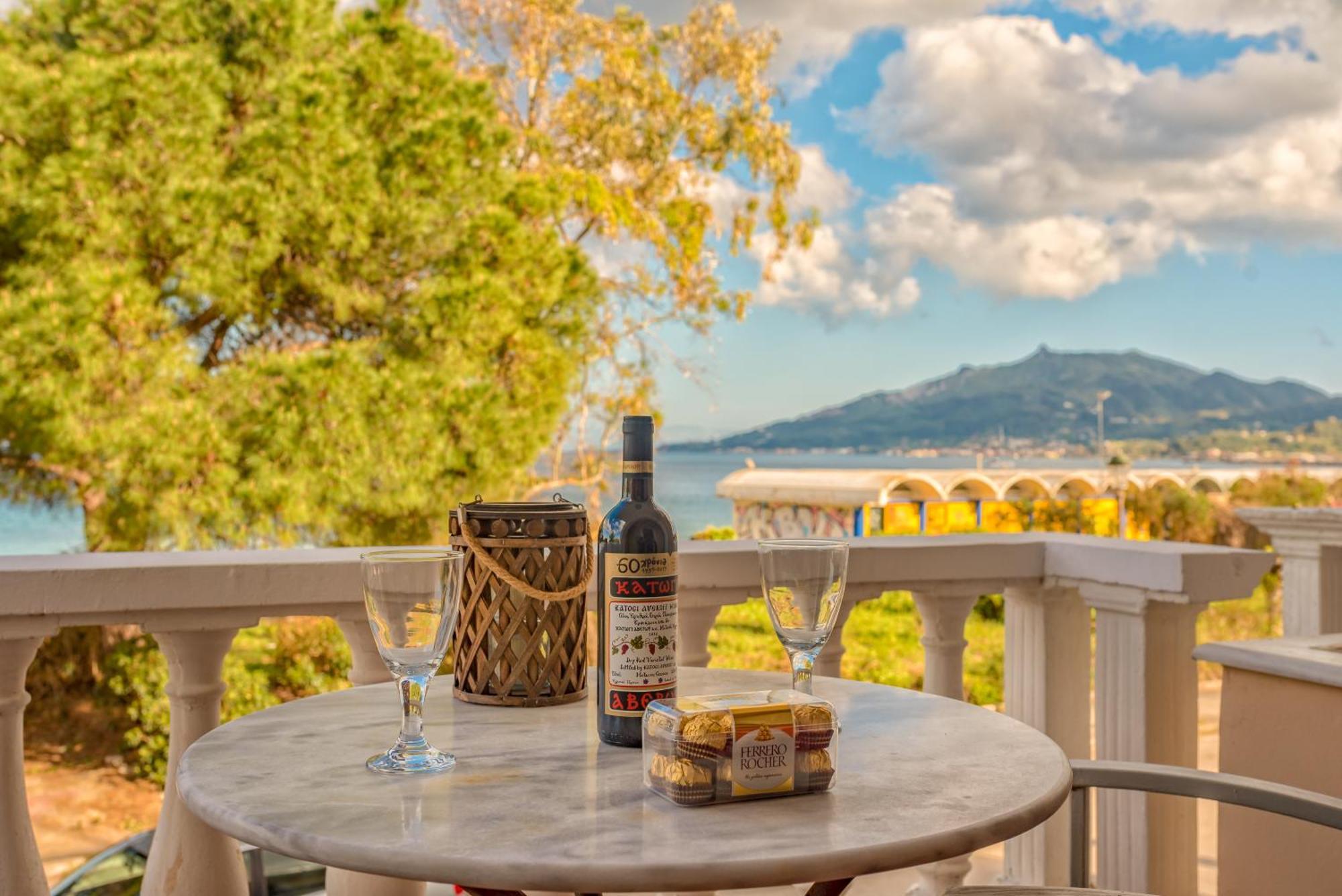 Seafront Spirit Suites Zakynthos Town Exterior photo