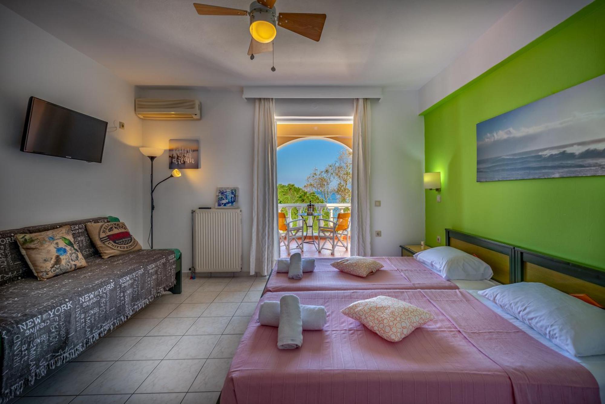 Seafront Spirit Suites Zakynthos Town Exterior photo
