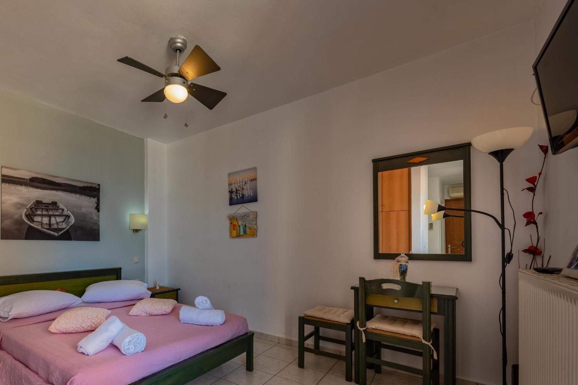 Seafront Spirit Suites Zakynthos Town Exterior photo