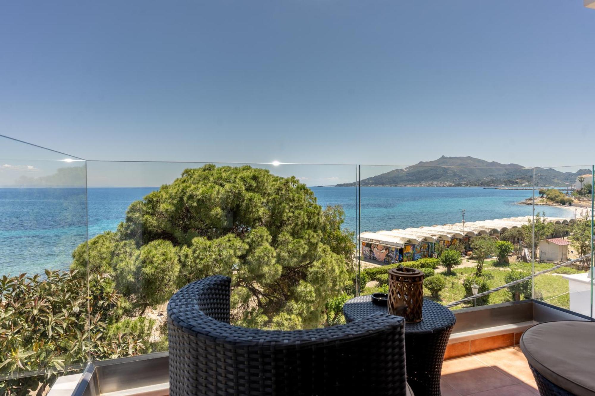 Seafront Spirit Suites Zakynthos Town Room photo