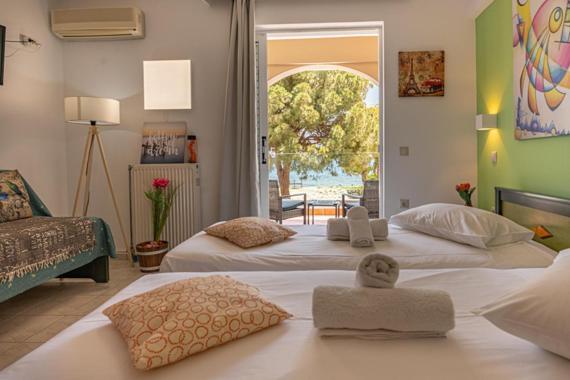 Seafront Spirit Suites Zakynthos Town Exterior photo