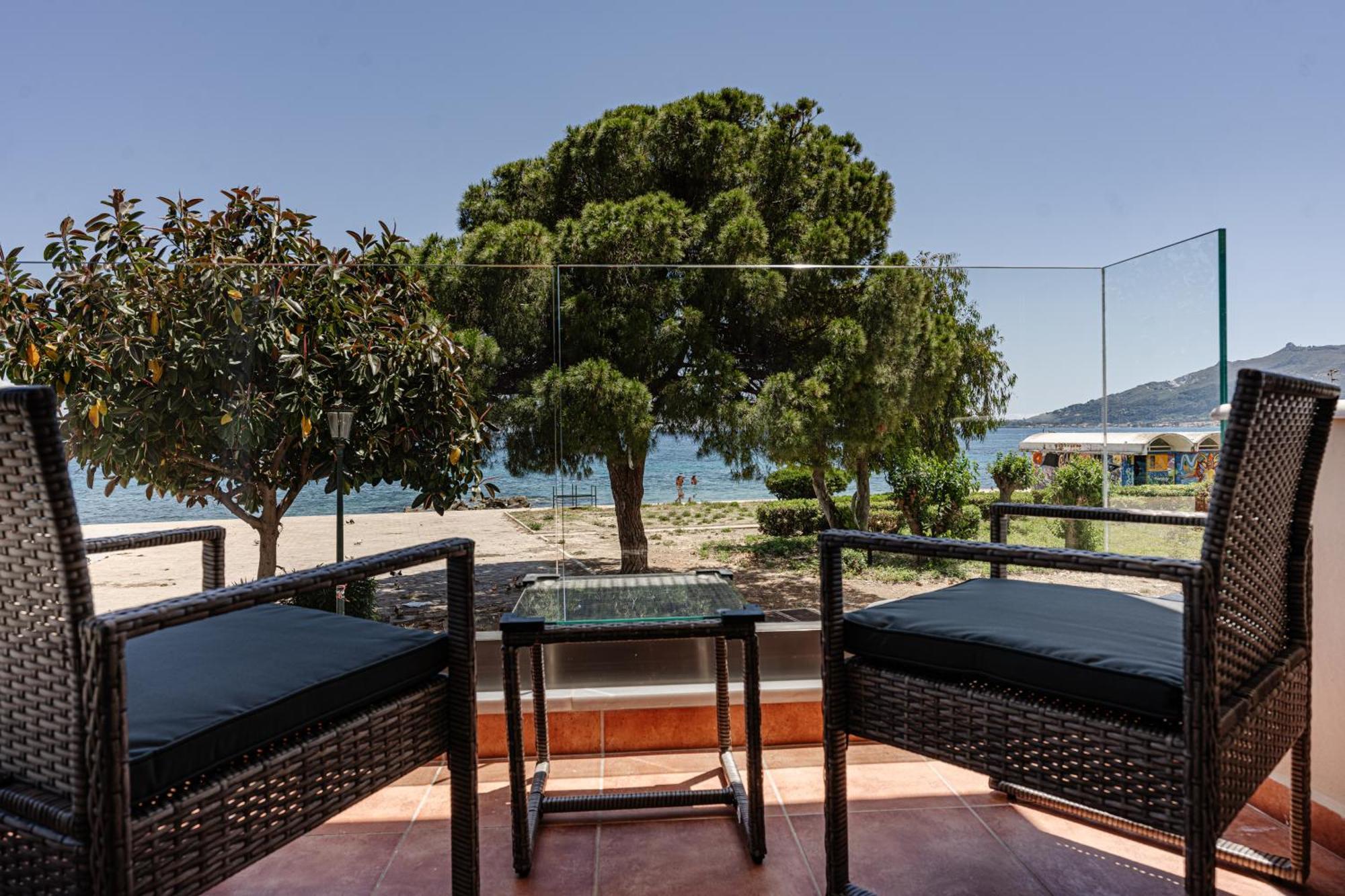 Seafront Spirit Suites Zakynthos Town Exterior photo